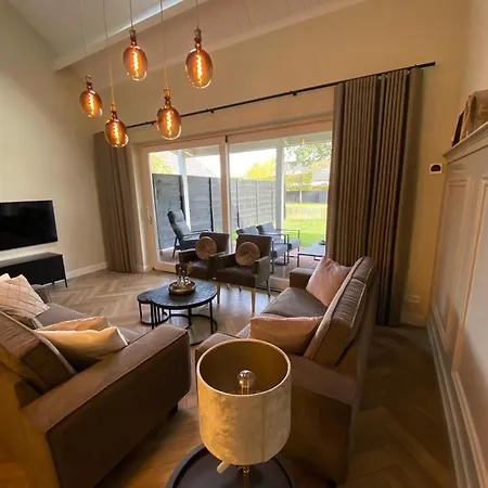 De Stamhoeve, Luxe Vakantiehuis, Rustig Gelegen Bij De Loonse & Drunense Duinen Tussen 's Hertogenbosch En Tilburg * Biezenmortel